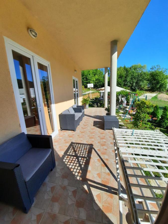 Vila Aleksandar *