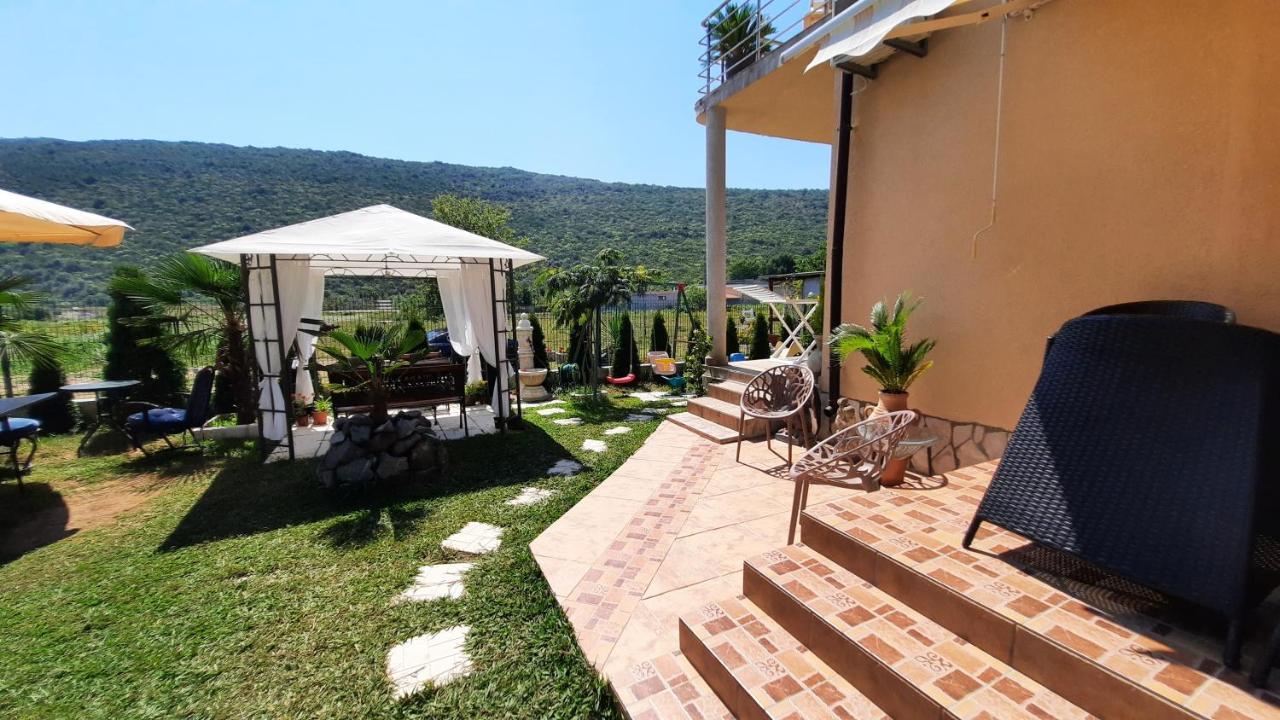 Vila Aleksandar * Budva