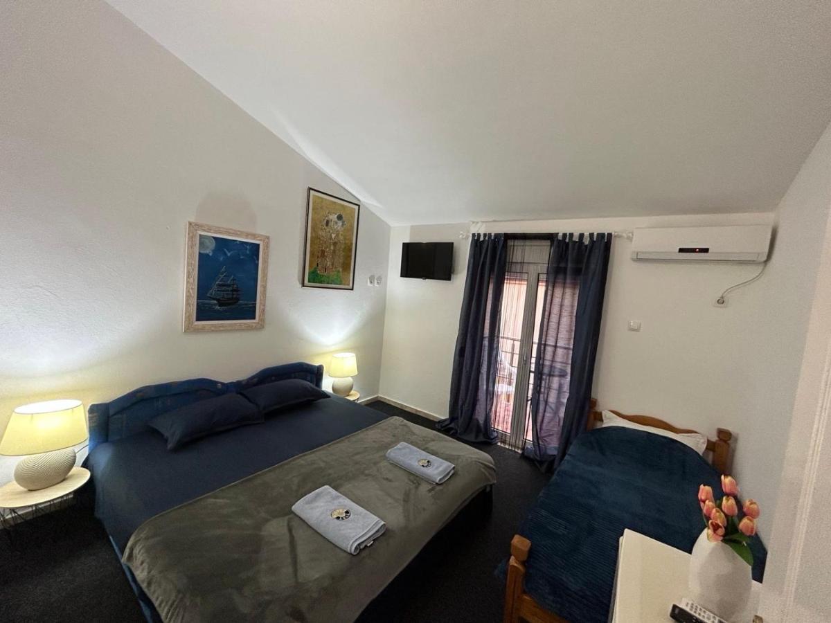 Vila Aleksandar * Budva