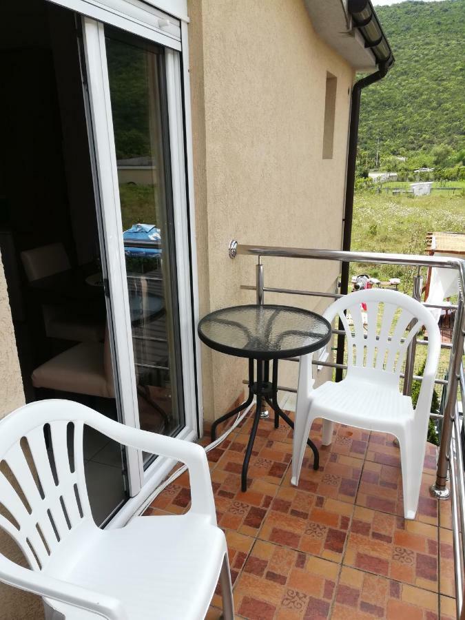 Vila Aleksandar Daire